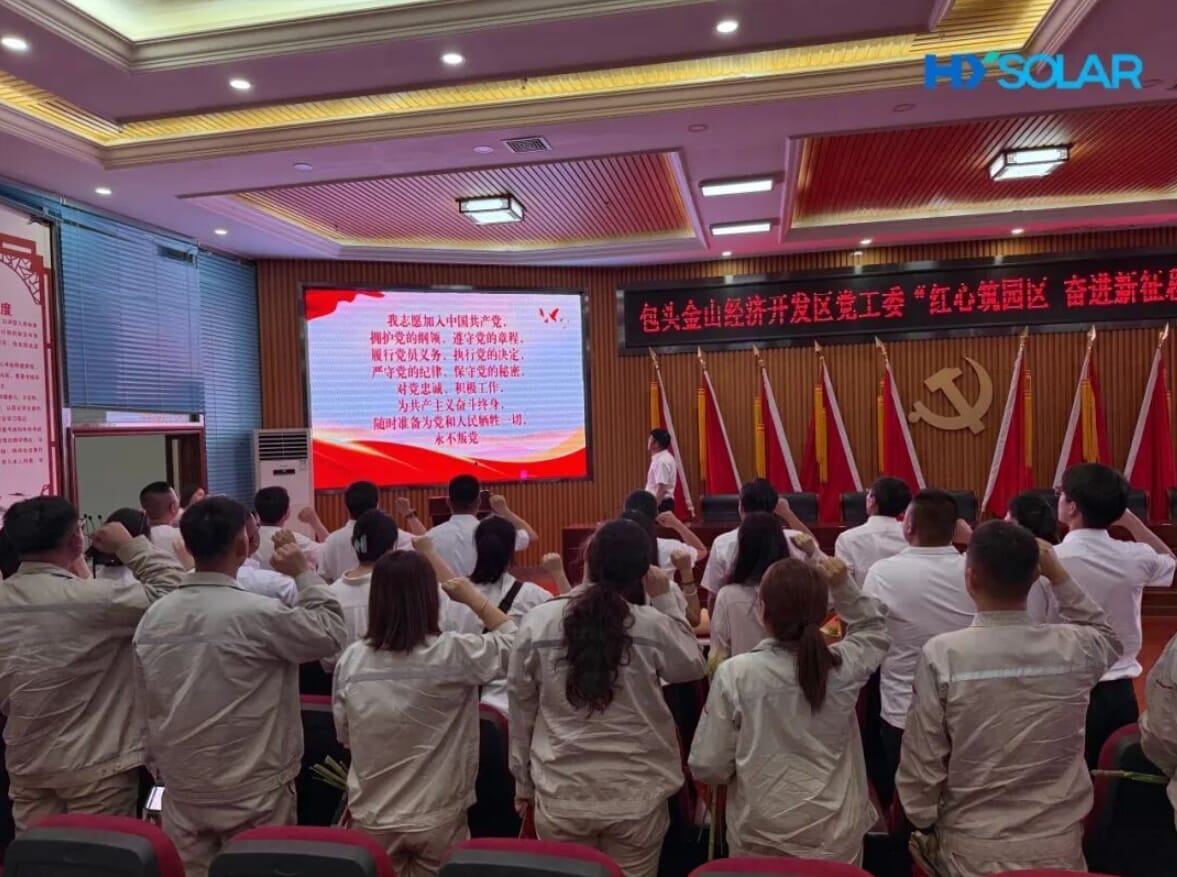 1-cda2c014e1964ffc981e647f4cfce638